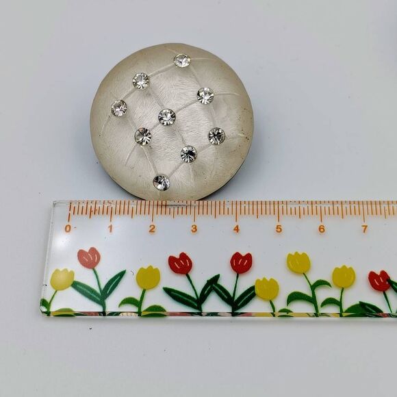 Vintage Kaso Womens Embellished Dome Clip-on Non-Pierced Earrings Silver-tone OS - Picture 5 of 6